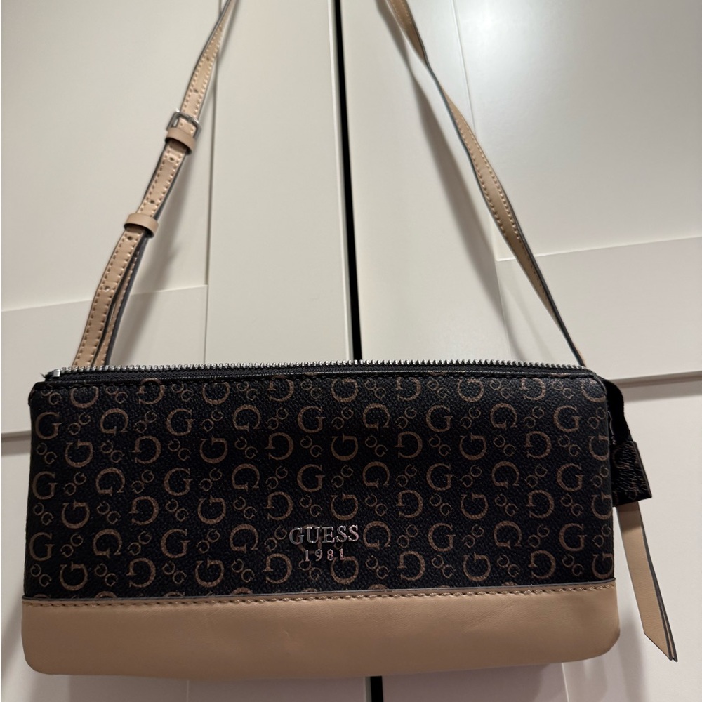 Guess Black and Tan Women's Bag